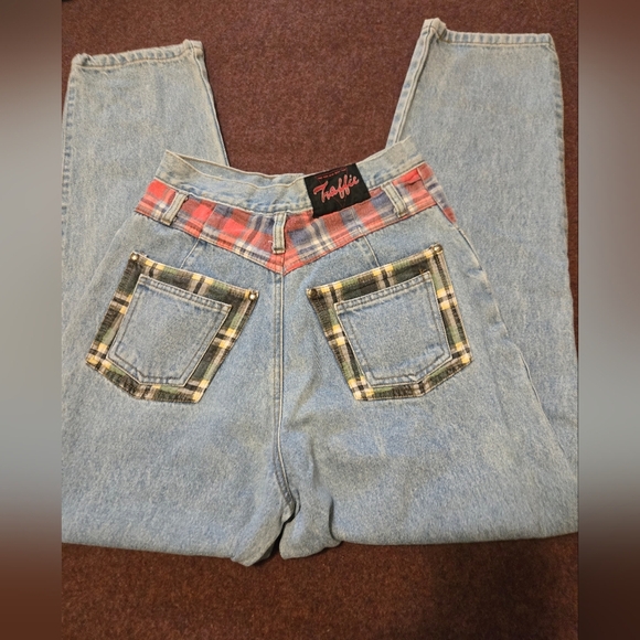 Vintage Traffic Size 9/10 Jeans With Patchwork Like New - Picture 3 of 10